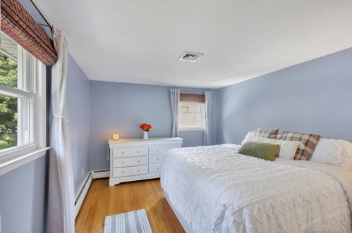 75 Boylston St, Meriden CT 06450-4737 exterior