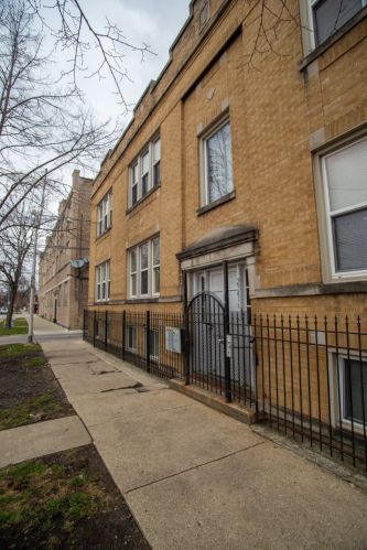 2743 Lavergne Ave, Chicago, IL 60639-1761