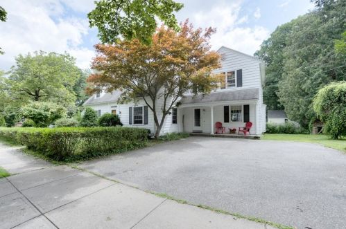 6 Fenwick St, Worcester, MA 01602-1551