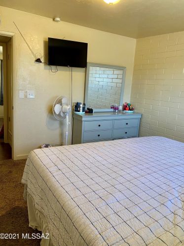 4068 Evergreen Ave, Tucson AZ 85730-3928 exterior