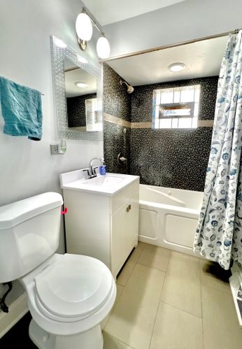 322 Clayton Ave, Hillside IL 60162-1612 exterior