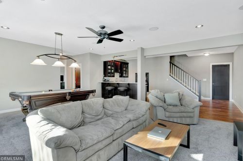 8697 Collin Way, South Saint Paul MN 55076-5330 exterior