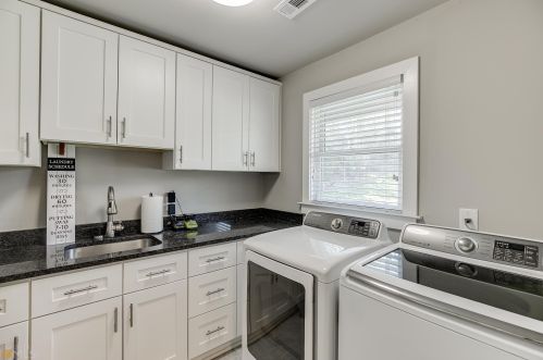 1485 Harts Mill Rd, Atlanta GA  30319-1824 exterior