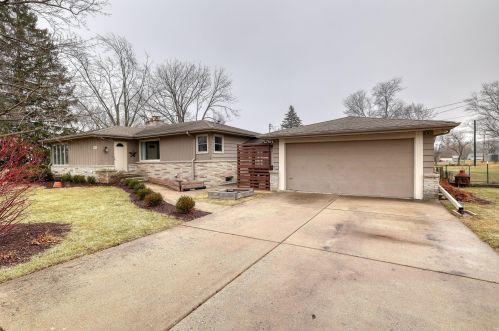 10015 Glendale Ave, Milwaukee WI  53225-4624 exterior