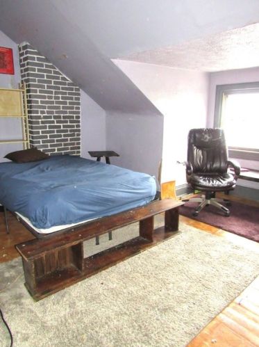 234 Arabella St, Pittsburgh PA 15210-2002 exterior