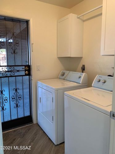 1808 Regina Cleri Dr, Tucson AZ 85710-8661 exterior