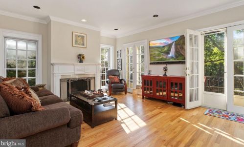 3711 Ingomar St, Washington DC 20015-1819 exterior