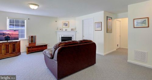 831 Alameda Dr, Huntingtown MD 20639-9510 exterior