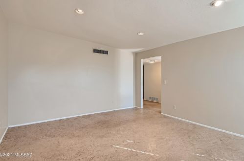 8731 7 St, Tucson AZ 85719-5507 exterior