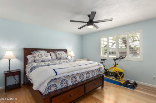 2710 Cinnabar Ave, Phoenix AZ 85020-1815 exterior