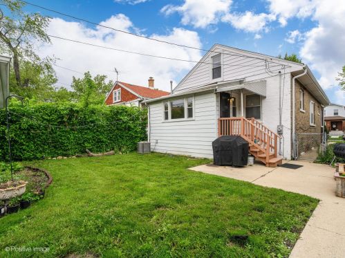 5055 Fletcher St, Chicago IL  60641-5037 exterior