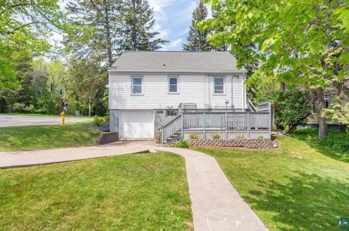 4002 Superior St, Duluth MN 55804-2172 exterior