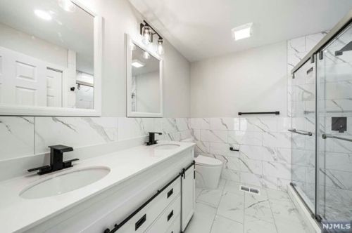 33 Forshee Cir, Montvale NJ 07645-1781 exterior