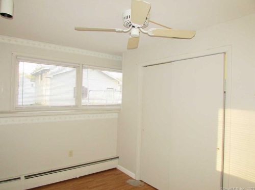 36 Belmont Ave, Windsor CT  06095-3335 exterior