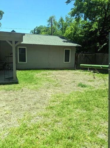 1815 Ashby Ave, Austin TX 78704-2038 exterior