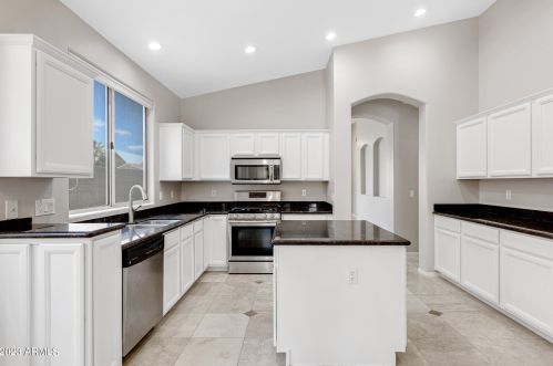 1339 Enfield Way, Chandler AZ 85286-6912 exterior