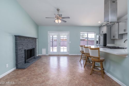 601 Shannon St, Chandler AZ 85226-6102 exterior