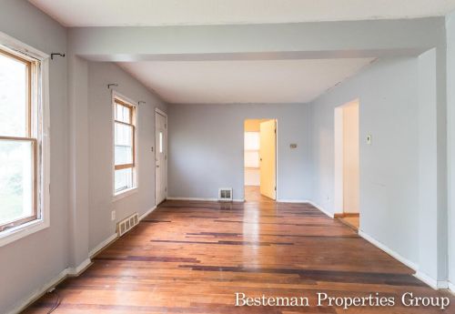 1121 Wilson Ct, Meskegon MI 49441-5150 exterior