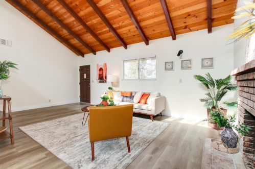 1314 Marina Cir, Davis CA 95616-2728 exterior