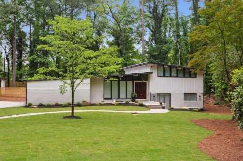 3730 Eaglerock Dr, Atlanta GA  30340-4108 exterior