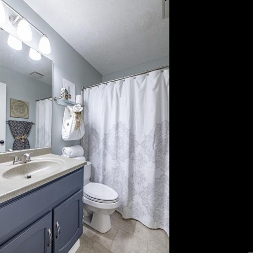 2922 Meramar Dr, Saint Louis MO 63129-5636 exterior