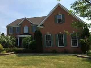 7247 Capilano Dr, Cleveland, OH 44139-5234