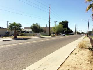 3631 Oak St, Phoenix, AZ 85008-2257