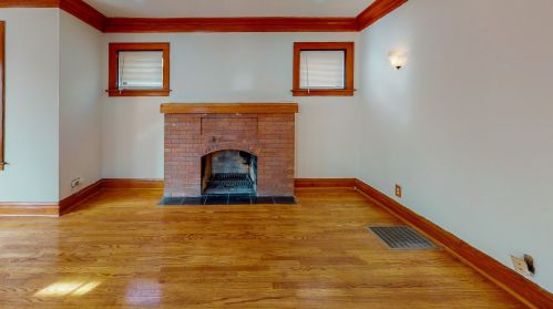 10643 Perry Ave, Chicago IL 60628-3428 exterior