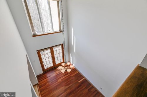 747 3 St, Philadelphia PA 19147-3324 exterior