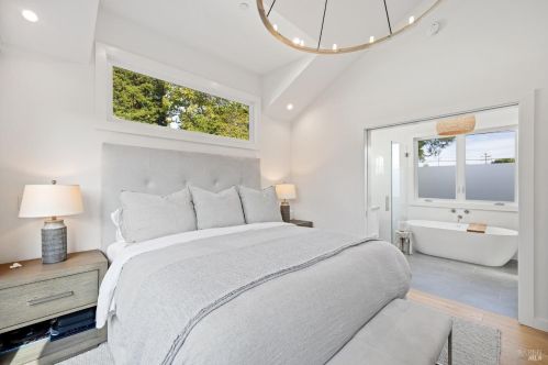 5 Amicita Ave, Mill Valley CA 94941-2101 exterior