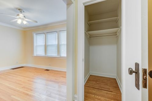 701 87 Pl, Chicago IL 60617-2702 exterior