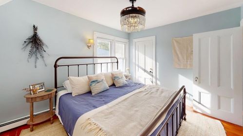 382 New York Ave, Providence RI  02905-2802 exterior