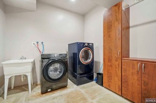 3 Pne Ter, Demarest NJ 07627-1214 exterior