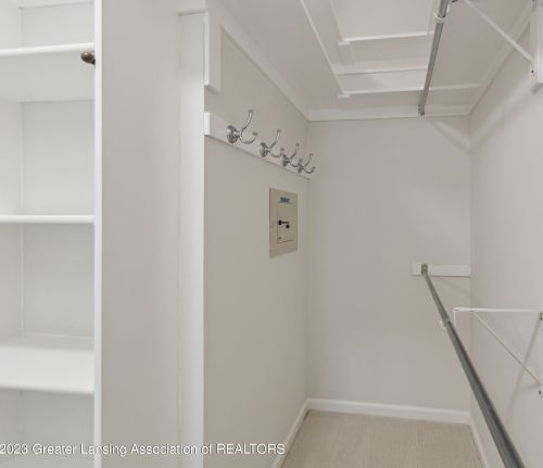 2930 Marfitt Rd, East Lansing MI 48823-6355 exterior