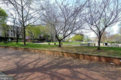 1401 Columbia Rd, Washington DC  20009-4711 exterior