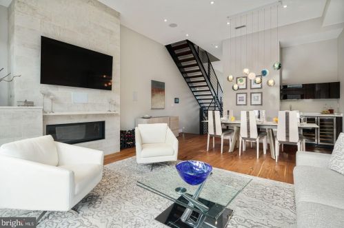 308 2nd St, Philadelphia PA 19133-0040 exterior