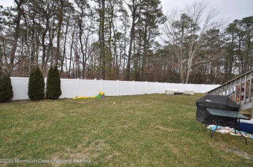 1532 Sommerell Ave, Lacey NJ 08731-3456 exterior