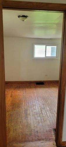 230 Michigan Ave, Three Rivers MI 49093-2122 exterior