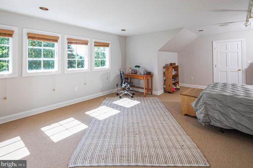 51 Grasmere Way, Princeton NJ 08540-7548 exterior