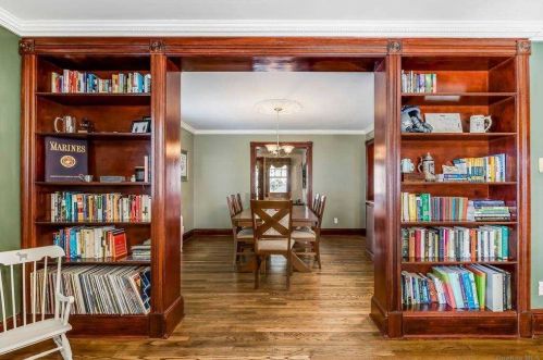 33 Ketewamoke Ave, Babylon NY 11702-1906 exterior