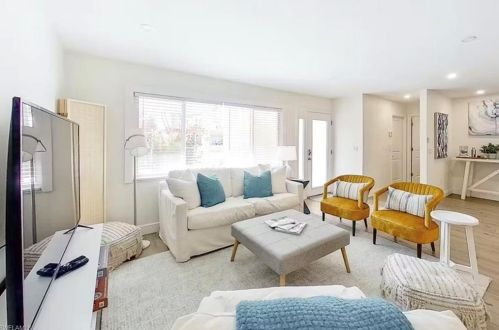 1271 Alhambra Cir, Naples FL 34103-3290 exterior