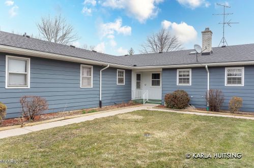 648 Andover St, Grand Rapids MI 49548-7673 exterior