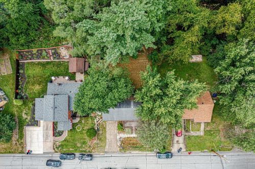 127 Richland Dr, Pittsburgh PA 15235-4413 exterior