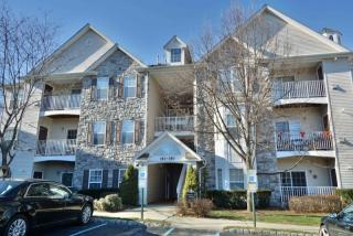 145 Barrister Dr, Kinnelon, NJ 07405-3245