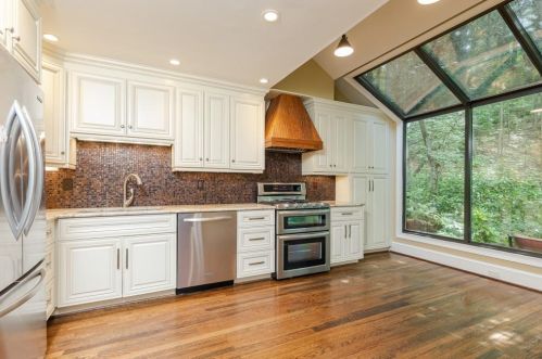 11 Bohler Mews, Atlanta GA 30327-1141 exterior