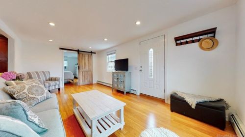 59 Cooper Ave, Milford, CT 06460-6209