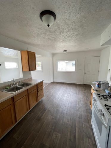 35 2 St, Cedar Springs MI 49319-8919 exterior