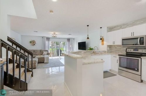 9525 Boca River Cir, Boca Raton, FL 33434-3955