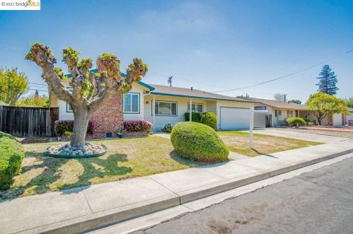 1782 Clinton Dr, Concord, CA 94521-2015