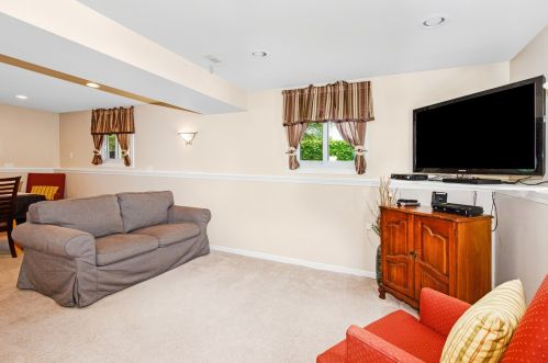 1901 Root St, Joliet IL 60403-1946 exterior